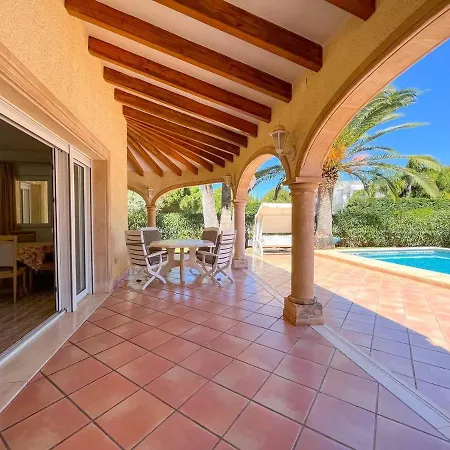 Villa Rotas *